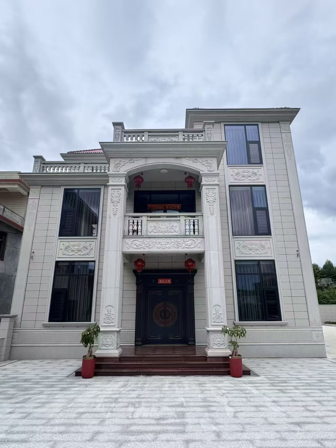 萍乡 芝麻白石材别墅干挂案例展示