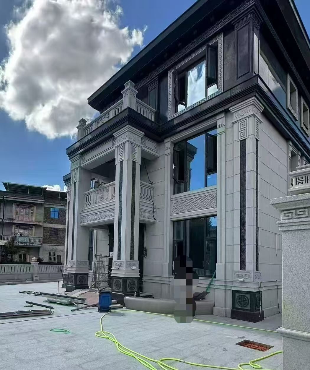 萍乡 别墅干挂，芝麻白与芝麻黑完美配合