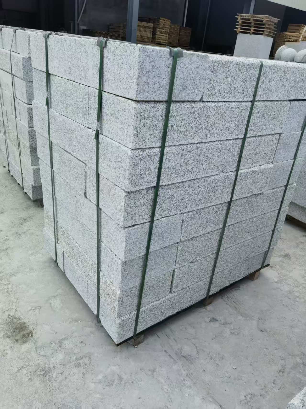 萍乡 芙蓉白火烧两面路沿石