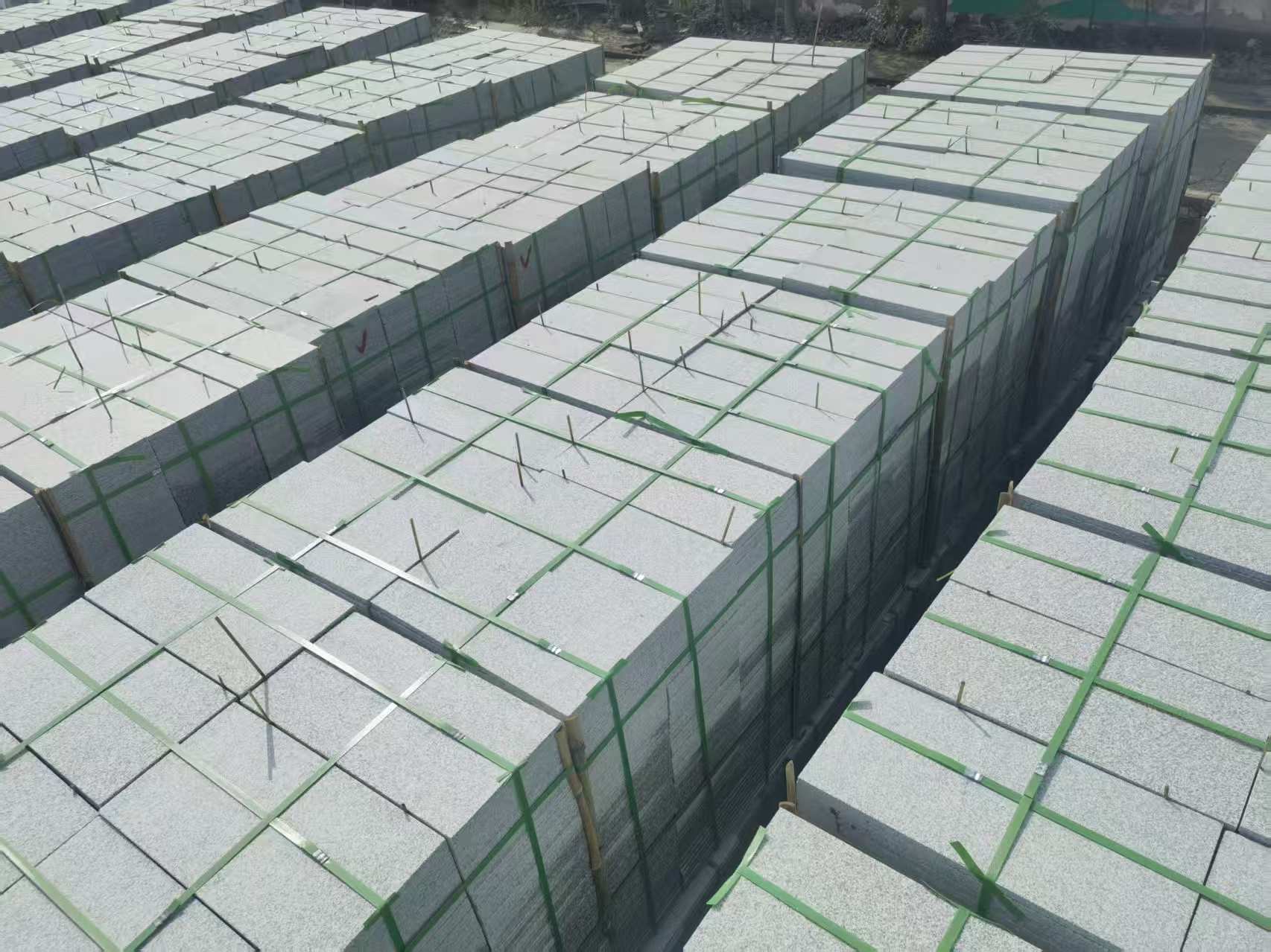 萍乡 芝麻白1.8公分火烧300*600地铺，清仓大甩卖